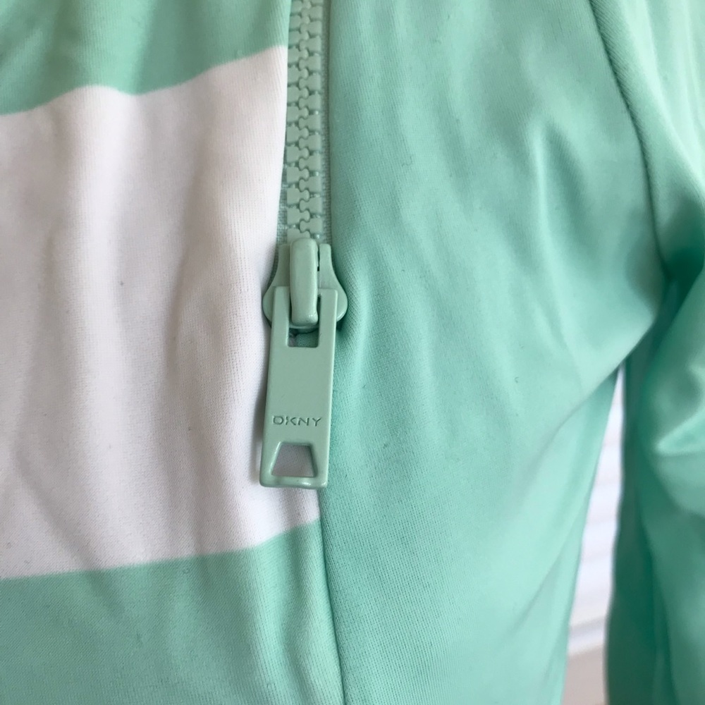 Rash guard - Picture 4 of 5